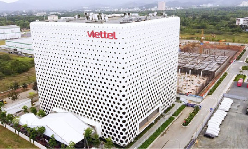 Viettel th&uacute;c đẩy tăng trưởng xanh: Điện mặt trời tự sản xuất tăng 24,8% trong năm 2025