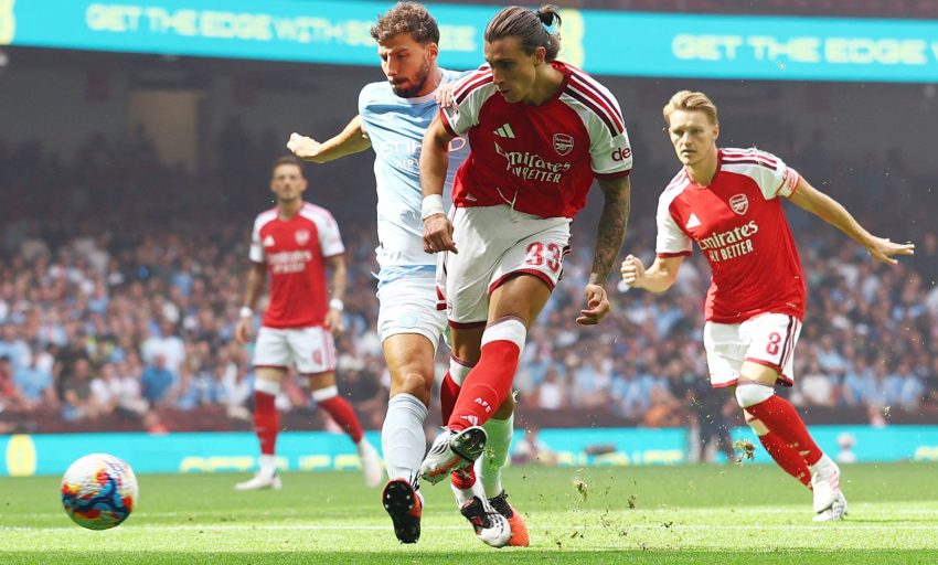 V&ugrave;i dập Man City 3-0, Arsenal đoạt chiếc c&uacute;p mở m&agrave;n m&ugrave;a giải mới