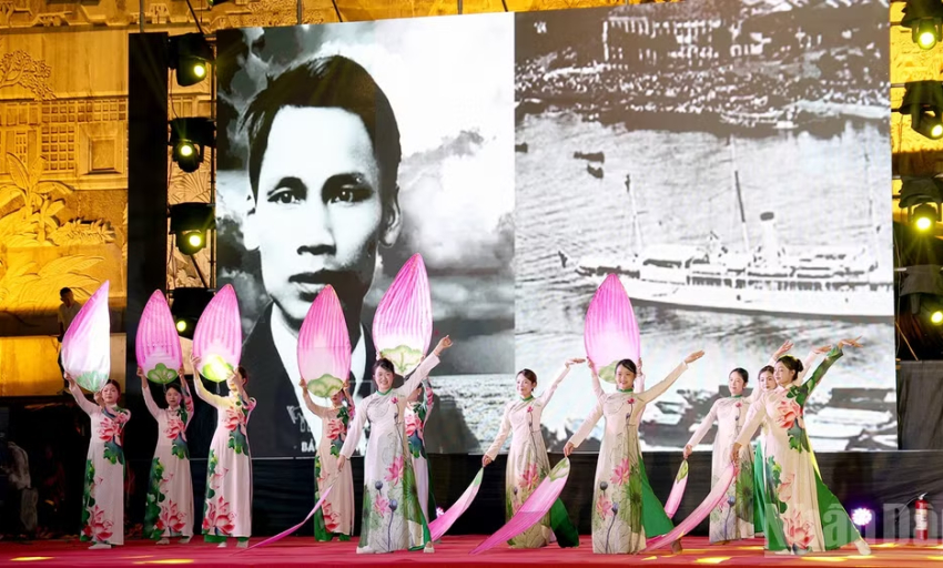 &ldquo;Bản h&ugrave;ng ca - M&ugrave;a thu lịch sử&rdquo; tr&ecirc;n qu&ecirc; hương c&aacute;ch mạng Tuy&ecirc;n Quang