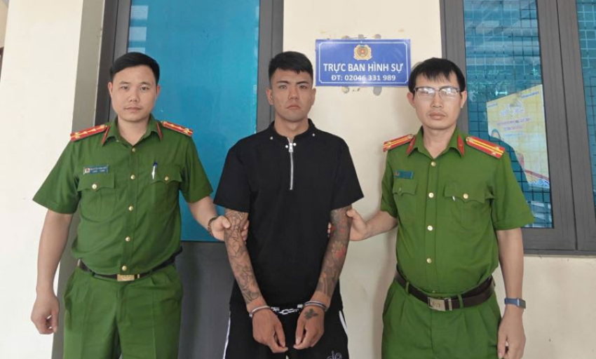 Bắt giữ đối tượng hai lần li&ecirc;n tiếp cướp giật t&agrave;i sản của cụ &ocirc;ng