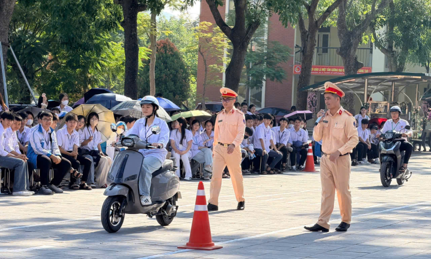 &ldquo;Đ&agrave;o tạo lại&rdquo; để mỗi h&agrave;nh tr&igrave;nh của học sinh an to&agrave;n hơn