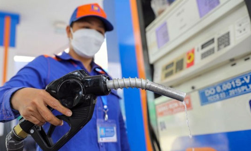Điều chỉnh gi&aacute; xăng dầu từ 15h ng&agrave;y 24/9