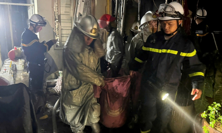 Khẩn trương điều tra nguy&ecirc;n nh&acirc;n vụ ch&aacute;y tại T&acirc;y Hồ, H&agrave; Nội