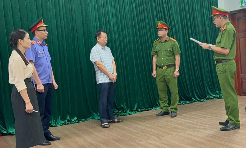 Khởi tố 02 đối tượng về tội &ldquo;Lừa đảo chiếm đoạt t&agrave;i sản&rdquo;