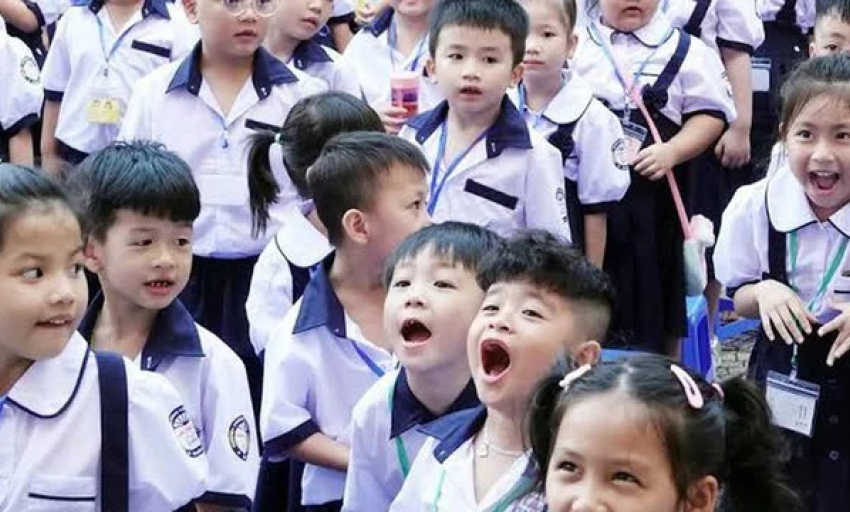 Lạm thu đầu năm học: Ai chịu tr&aacute;ch nhiệm xử l&yacute;?