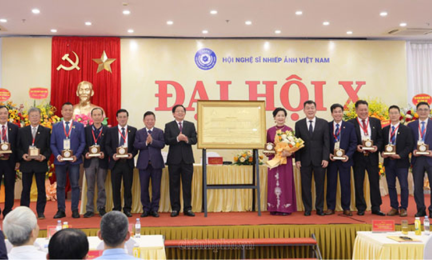 Nhiếp ảnh Việt Nam giữ vững bản sắc, đổi mới s&aacute;ng tạo, chủ động hội nhập