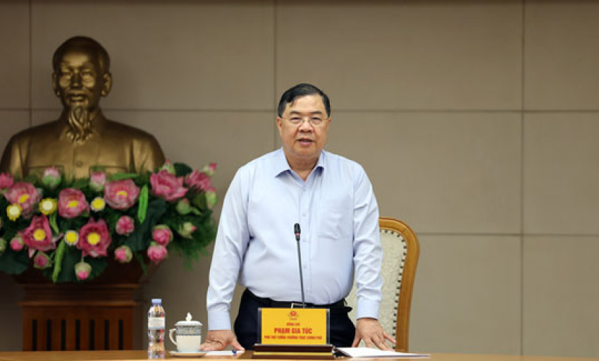 Ph&oacute; Thủ tướng Thường trực Phạm Gia T&uacute;c: N&acirc;ng cao chất lượng, sức cạnh tranh của h&agrave;ng Việt để chinh phục người Việt
