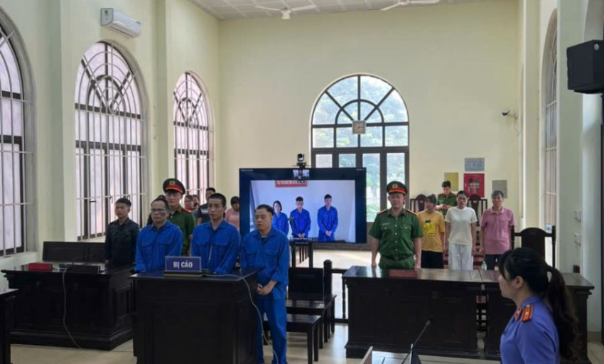 Trại tạm giam số 1, C&ocirc;ng an th&agrave;nh phố Bắc Ninh phối hợp với T&ograve;a &aacute;n nh&acirc;n d&acirc;n khu vực 7 &ndash; Bắc Ninh đưa vụ &aacute;n &ldquo;Tổ chức sử dụng tr&aacute;i ph&eacute;p chất ma t&uacute;y&rdquo; v&agrave; &ldquo; Mua b&aacute;n tr&aacute;i ph&eacute;p chất ma t&uacute;y&rdquo; ra x&eacute;t xử.