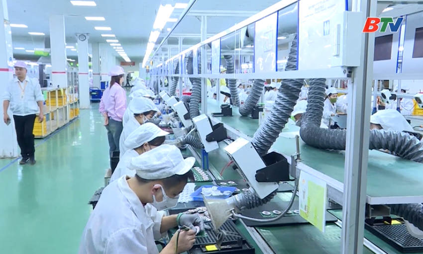 Bất cập quy định về mức trần giờ l&agrave;m th&ecirc;m tại c&aacute;c doanh nghiệp 