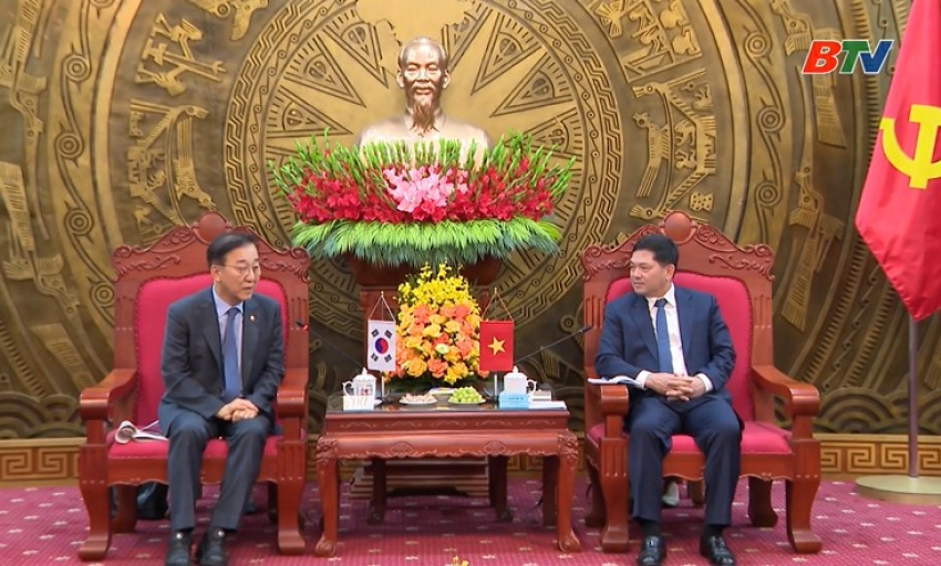 B&iacute; thư Tỉnh ủy tiếp v&agrave; l&agrave;m việc với Bộ trưởng Bộ Đất đai, Cơ sở hạ tầng v&agrave; Giao th&ocirc;ng H&agrave;n Quốc