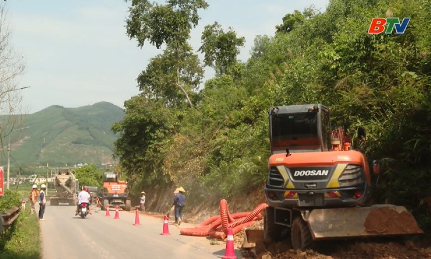 Đảm bảo ATGT trong thi c&ocirc;ng c&aacute;c c&ocirc;ng tr&igrave;nh giao th&ocirc;ng 
