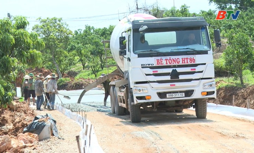  D&acirc;n tộc v&agrave; ph&aacute;t triển: Đầu tư ph&aacute;t triển hạ tầng cho c&aacute;c x&atilde; miền n&uacute;i