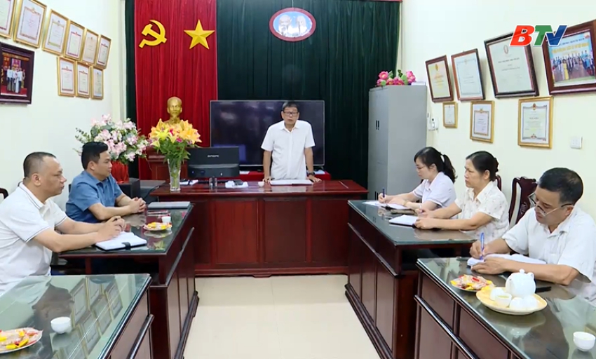 Đảng v&agrave; cuộc sống: C&ocirc;ng t&aacute;c kiểm tra Đảng ở cơ sở