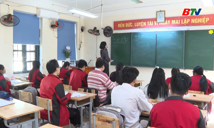 Đảng v&agrave; cuộc sống: Đẩy mạnh ph&aacute;t triển Đảng vi&ecirc;n trong trường học