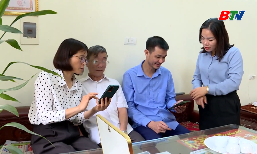 Đảng v&agrave; cuộc sống: Sổ tay Đảng vi&ecirc;n điện tử &ndash; N&acirc;ng cao tr&aacute;ch nhiệm của đảng vi&ecirc;n