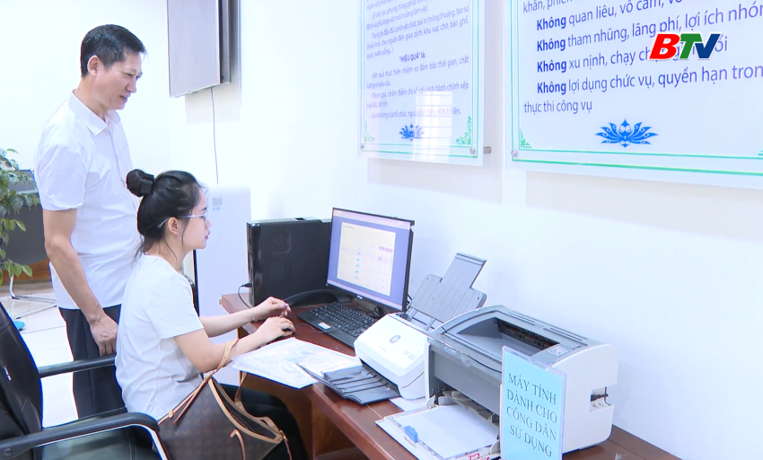 Đưa Nghị quyết 57 v&agrave;o cuộc sống: C&aacute;c x&atilde; l&ecirc;n phường t&iacute;ch cực ứng dụng chuyển đổi số