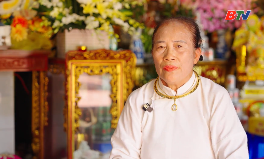 Gương mặt nghệ nh&acirc;n: Nghệ nh&acirc;n Trần Thị The &ndash; Người giữ hồn T&iacute;n ngưỡng thờ Mẫu giữa đời thường