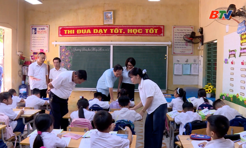 Khảo s&aacute;t việc chấp h&agrave;nh quy định ph&aacute;p luật về gi&aacute;o dục tại phường Hiệp H&ograve;a 