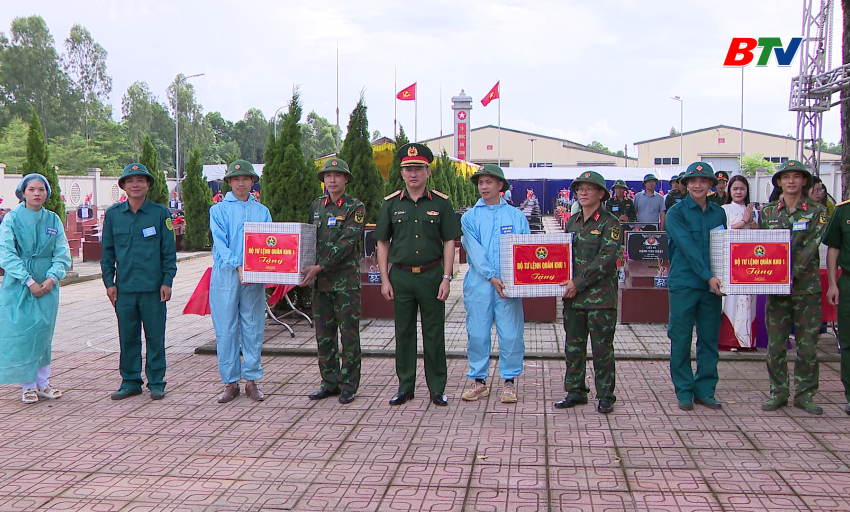 Kiểm tra, động vi&ecirc;n lực lượng lấy mẫu h&agrave;i cốt liệt sĩ 