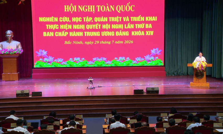 Lấy kết quả ph&aacute;t triển của địa phương, chất lượng phục vụ nh&acirc;n d&acirc;n l&agrave; thước đo thực hiện Nghị quyết 