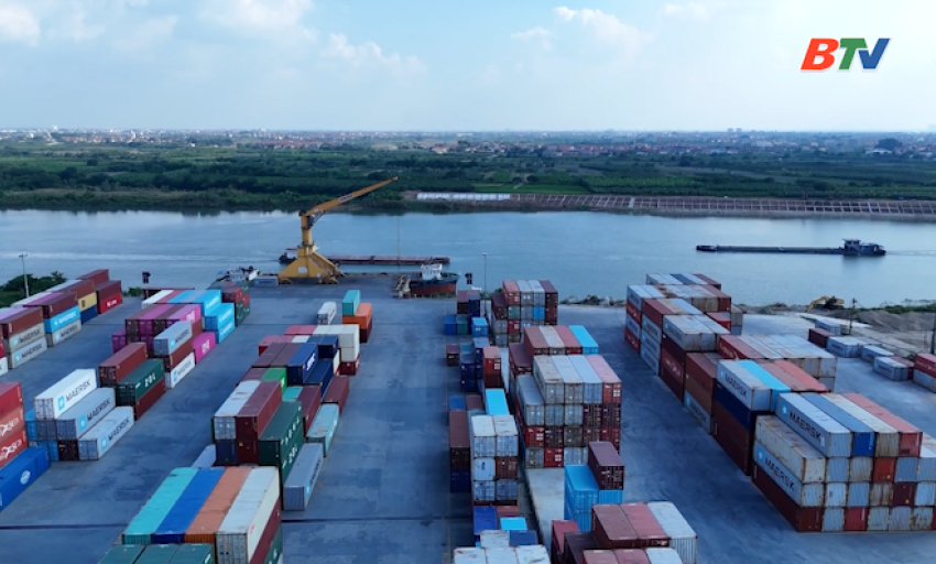 Ph&aacute;t triển cảng thủy nội địa, th&uacute;c đẩy chuỗi Logistics đa dạng