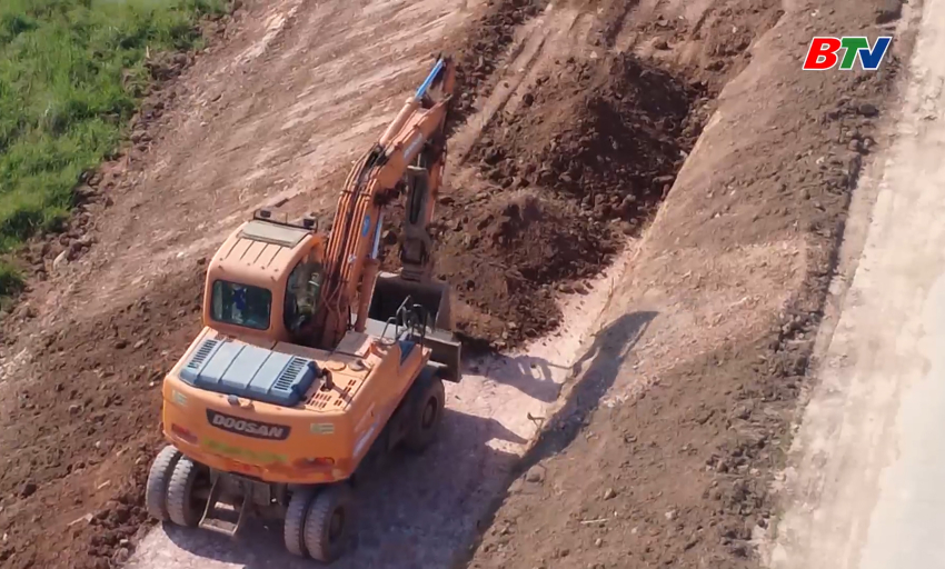 Tạp ch&iacute; N&ocirc;ng nghiệp v&agrave; M&ocirc;i trường: Nhiều giải ph&aacute;p giải tỏa vi phạm h&agrave;nh lang đ&ecirc;