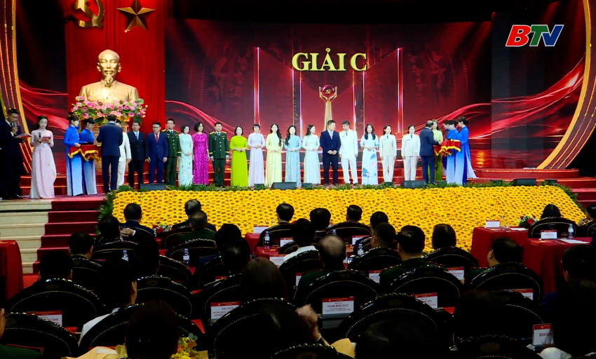 Th&agrave;nh phố Bắc Ninh c&oacute; 3 t&aacute;c phẩm đạt giải Cuộc thi ch&iacute;nh luận về bảo vệ nền tảng tư tưởng của Đảng lần thứ s&aacute;u 