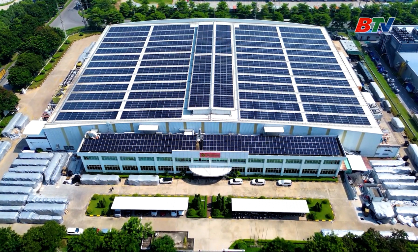 Th&uacute;c đẩy doanh nghiệp sử dụng điện mặt trời m&aacute;i nh&agrave; 