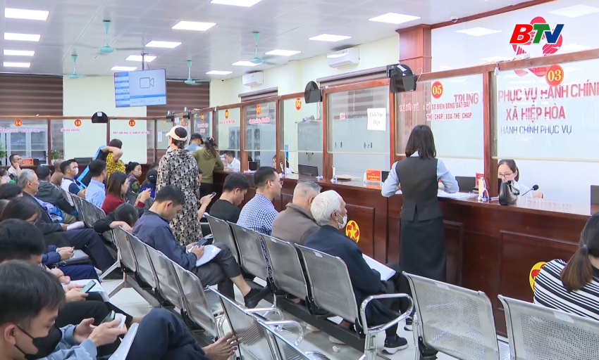  Các vấn đề xã hội: Nâng cao chất lượng phục vụ người dân ở chính quyền cấp xã