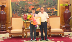 Gặp mặt tuy&ecirc;n dương, khen thưởng em Trịnh Duy Hiếu
