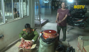 Quyết liệt đấu tranh với bu&ocirc;n lậu, gian lận thương mại