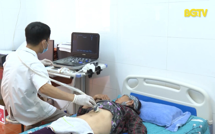 100% trạm y tế v&ugrave;ng DTTS c&oacute; b&aacute;c sĩ