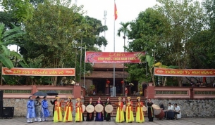 Thắng cảnh Ch&ugrave;a Nam Thi&ecirc;n