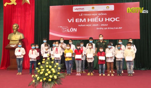 370 học sinh Bắc Giang được nhận học bổng "V&igrave; em hiếu học"