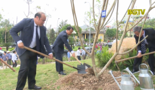 Lễ ph&aacute;t động "Tết trồng c&acirc;y đời đời nhớ ơn B&aacute;c Hồ"