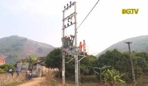 Điện lưới bừng s&aacute;ng bản l&agrave;ng Lục Sơn