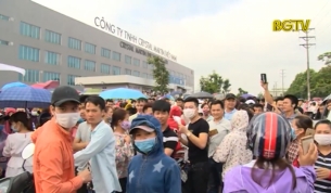C&ocirc;ng nh&acirc;n c&ocirc;ng ty Crystal Martin VN tiếp tục ngừng việc