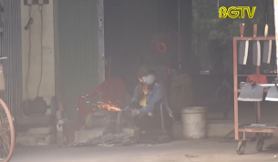 &Ocirc; nhiễm m&ocirc;i trường kh&oacute;i bụi v&agrave; tiếng ồn từ cơ sở l&ograve; r&egrave;n
