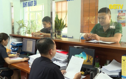 74 tờ khai th&ocirc;ng quan trong 7 ng&agrave;y Tết 