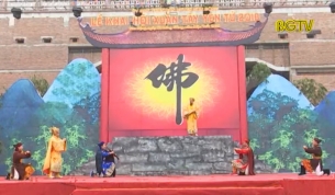 Khai hội xu&acirc;n T&acirc;y Y&ecirc;n Tử