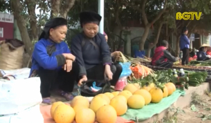 N&eacute;t đẹp phi&ecirc;n chợ v&ugrave;ng cao