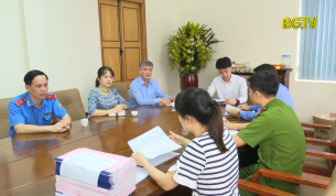 Kiểm tra việc kh&aacute;m sức khỏe đối với l&aacute;i xe