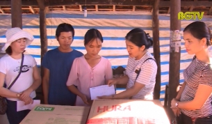 Hoạt động thiện nguyện của CLB Nh&agrave; b&aacute;o nữ tại Sơn Động