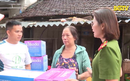 Ấm l&ograve;ng từ những nghĩa cử cao đẹp