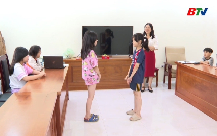 An to&agrave;n sống: Dạy trẻ kh&ocirc;ng &iacute;ch kỷ