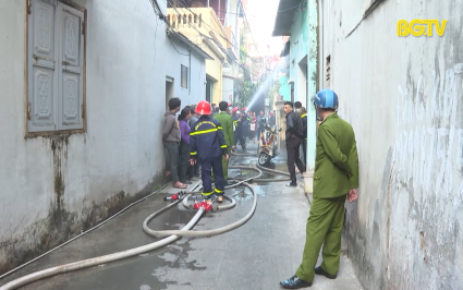 An to&agrave;n sống: Ph&ograve;ng chống ch&aacute;y nổ cho nh&agrave; ở ri&ecirc;ng lẻ, nh&agrave; ở kết hợp kinh doanh