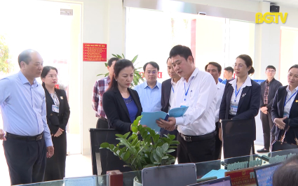 Cần gắn x&acirc;y dựng ch&iacute;nh quyền th&acirc;n thiện với CCHC v&agrave; chuyển đổi số 