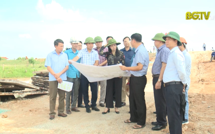 Khảo s&aacute;t tiến độ thi c&ocirc;ng c&aacute;c c&ocirc;ng tr&igrave;nh trọng điểm 