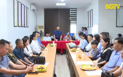 Bắc Giang đưa học sinh đi đ&agrave;o tạo chuy&ecirc;n ng&agrave;nh b&aacute;n dẫn 