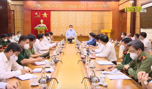 Bắc Giang: Huy động cả hệ thống ch&iacute;nh trị, sớm ngăn chặn, đẩy l&ugrave;i dịch bệnh